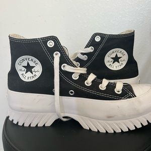 CONVERSE WOMENS CHUCK TAYLOR ALL STAR LUGGED HIGH TOP SNEAKER - BLACK